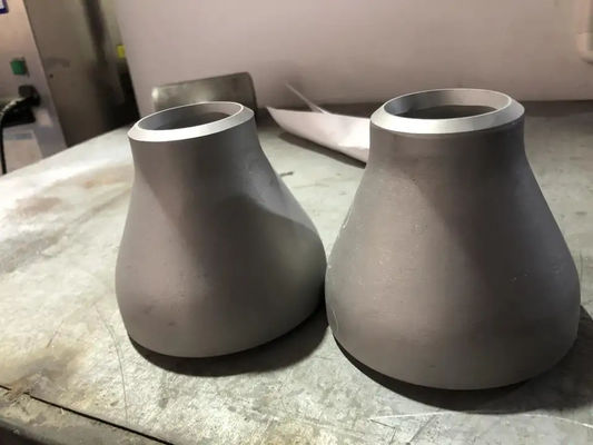 ASME B16.9 스테인레스 스틸 동심 리듀서 304/316L 이음매 없는 맞대기 용접 파이프 피팅
